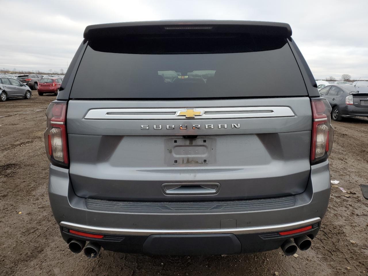 2021 Chevrolet Suburban - Image 6
