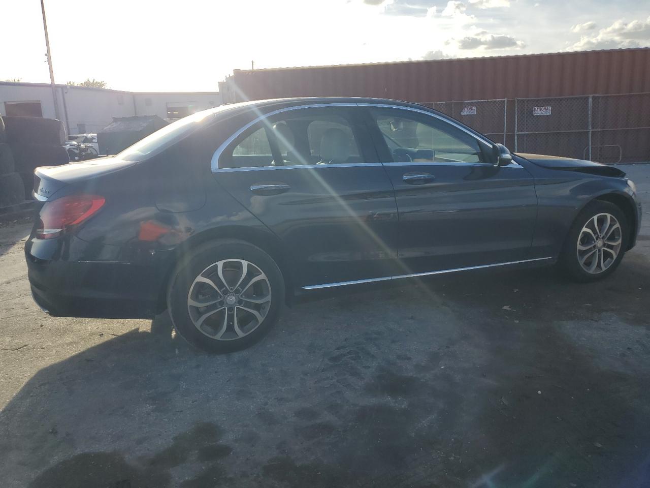 2015 Mercedes-Benz C-klasse - Image 3