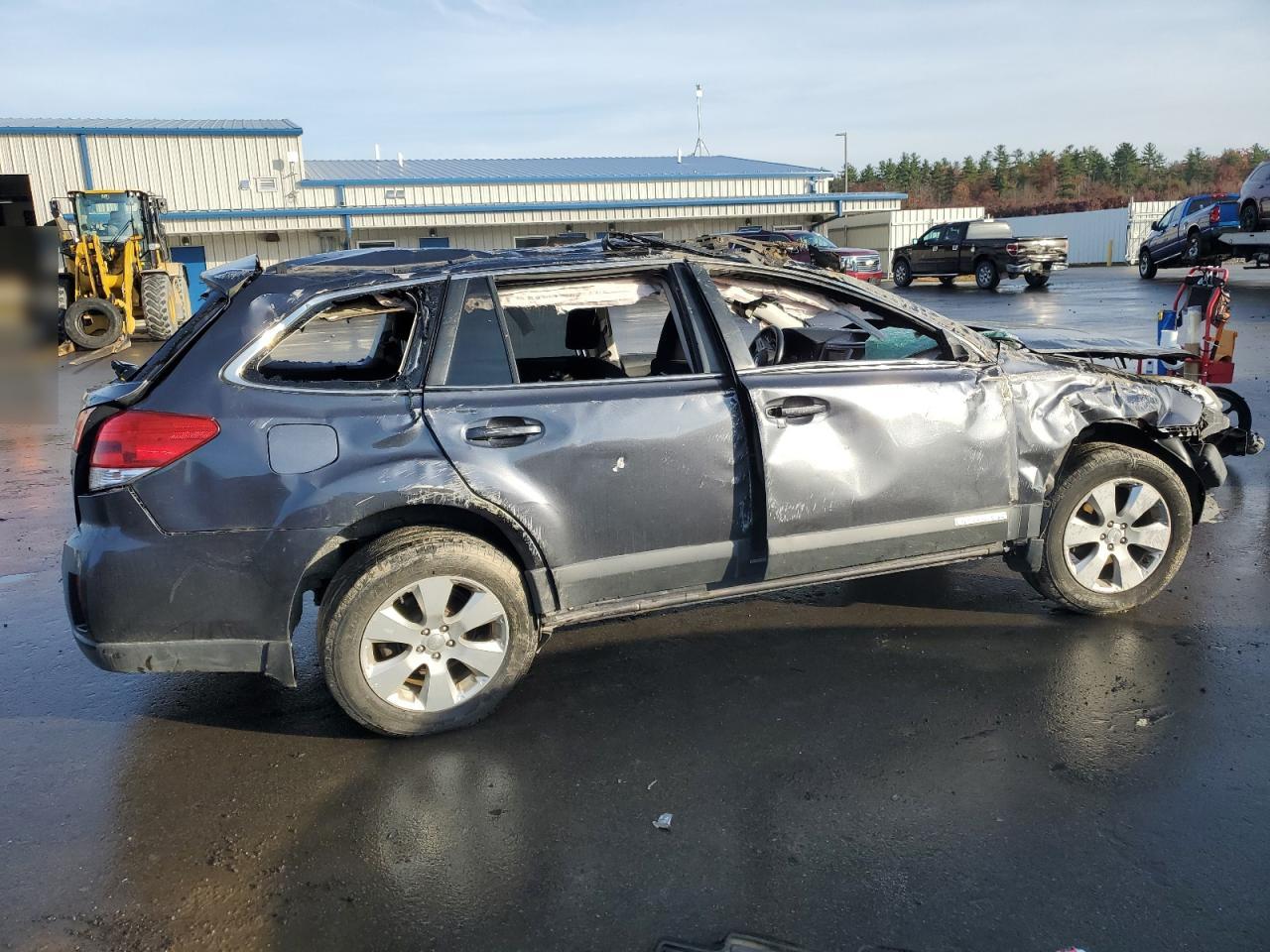 2011 Subaru Outback - Image 3