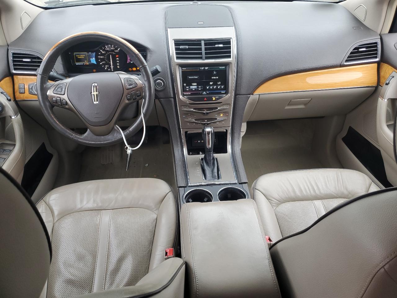 2013 Lincoln MKX - Image 8