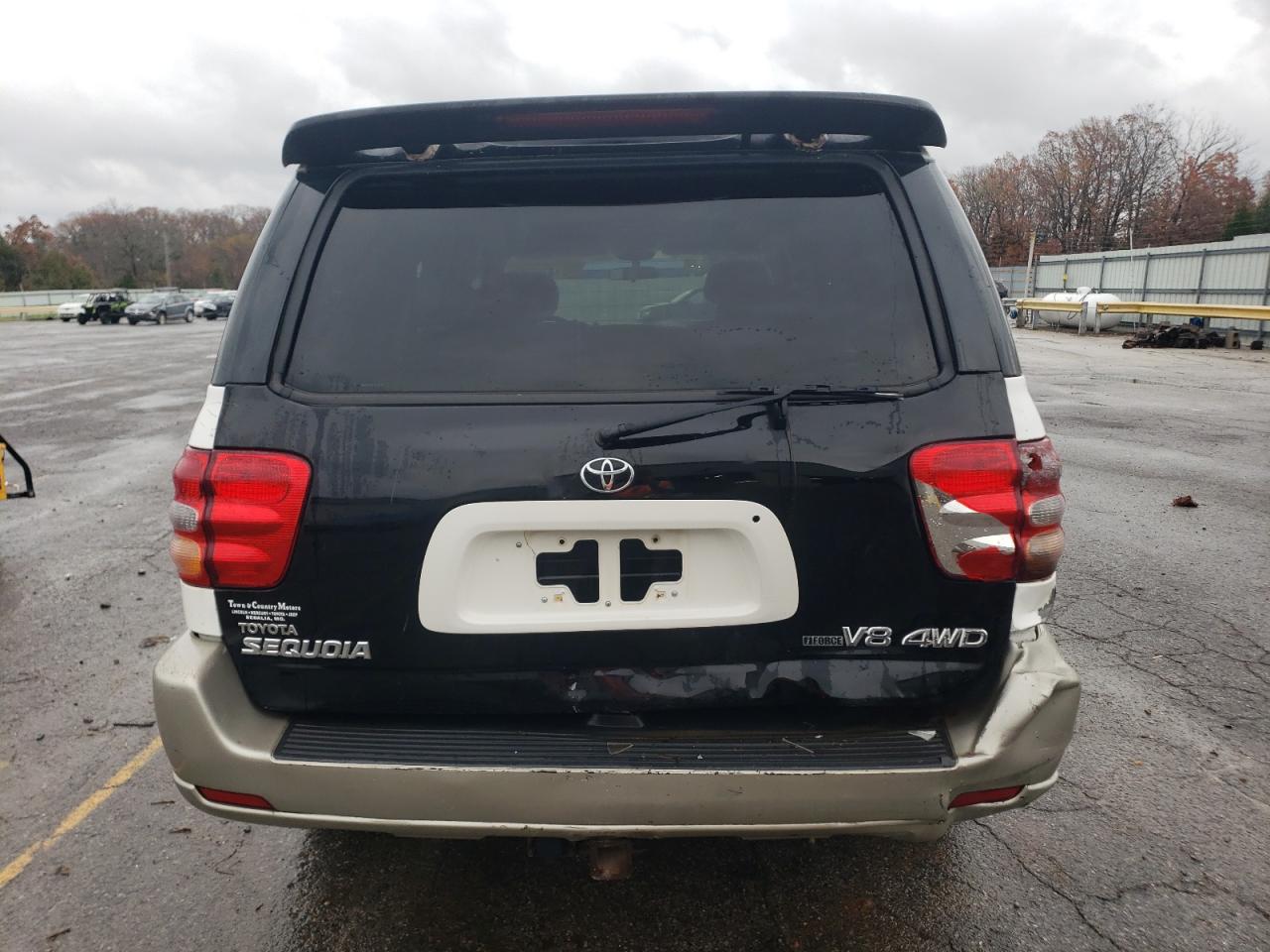 2004 Toyota Sequoia Limited VIN: 5TDBT44A04S215827 Lot: 81089894