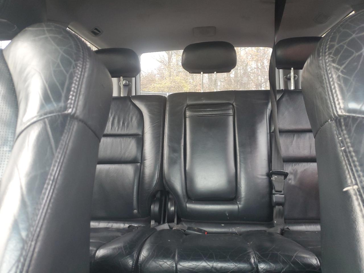 2004 Acura MDX - Image 10