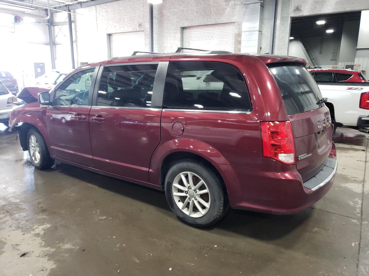 2019 Dodge Caravan - Image 2