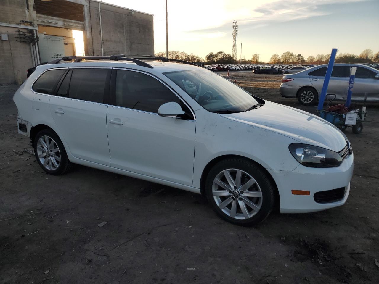 VIN 3VWPL7AJ8EM611157 2014 VOLKSWAGEN JETTA no.4