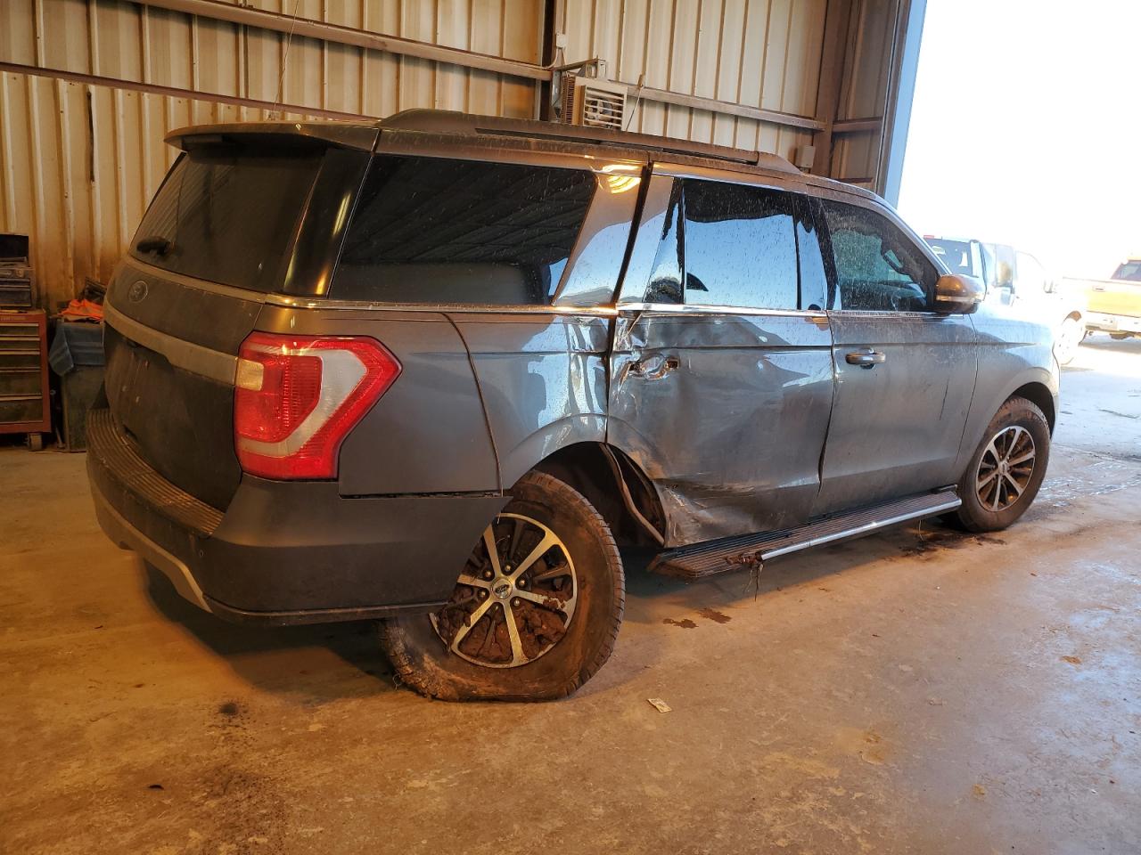 2018 Ford Expedition - Image 3