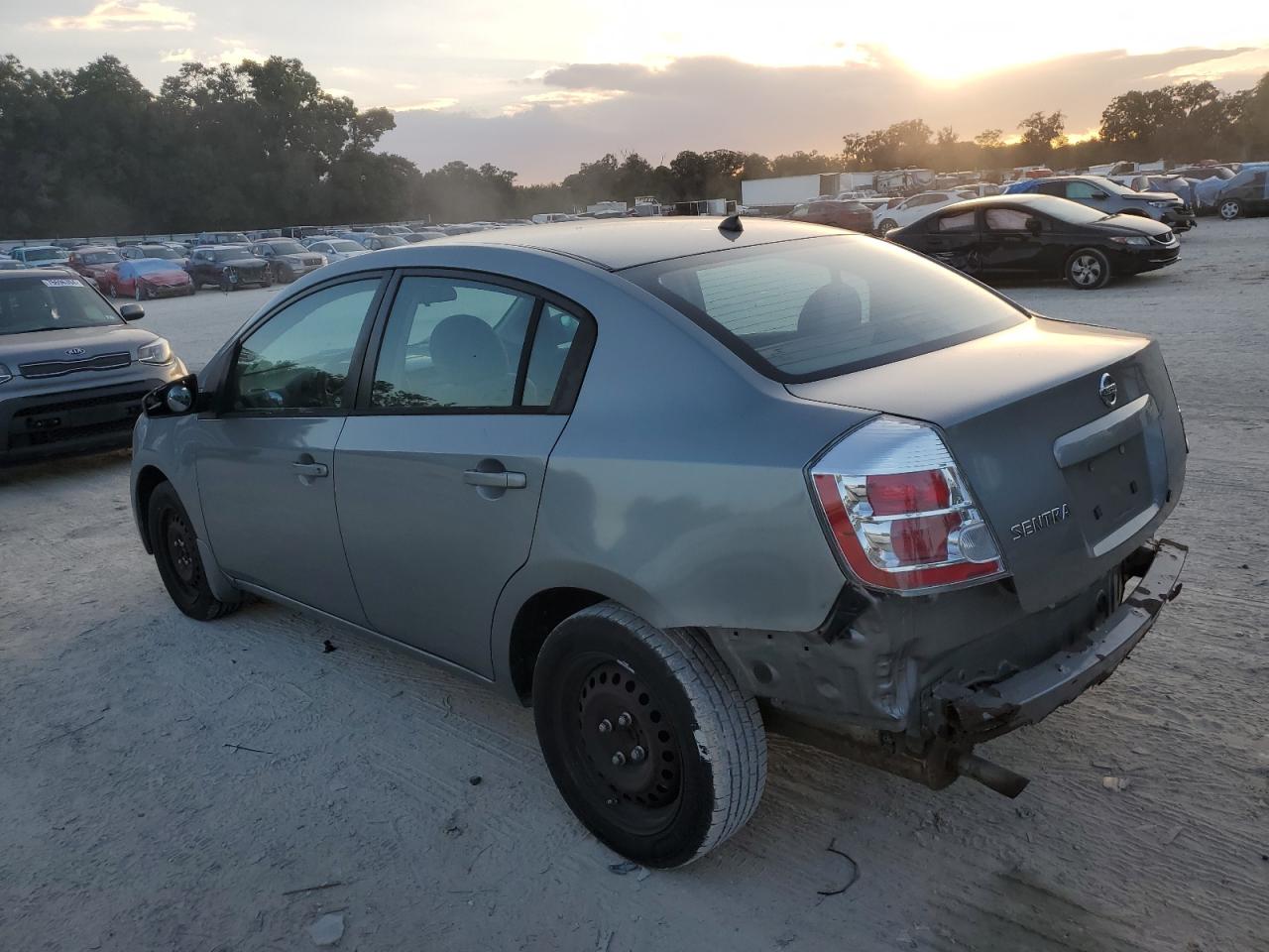 2008 Nissan Sentra - Image 2