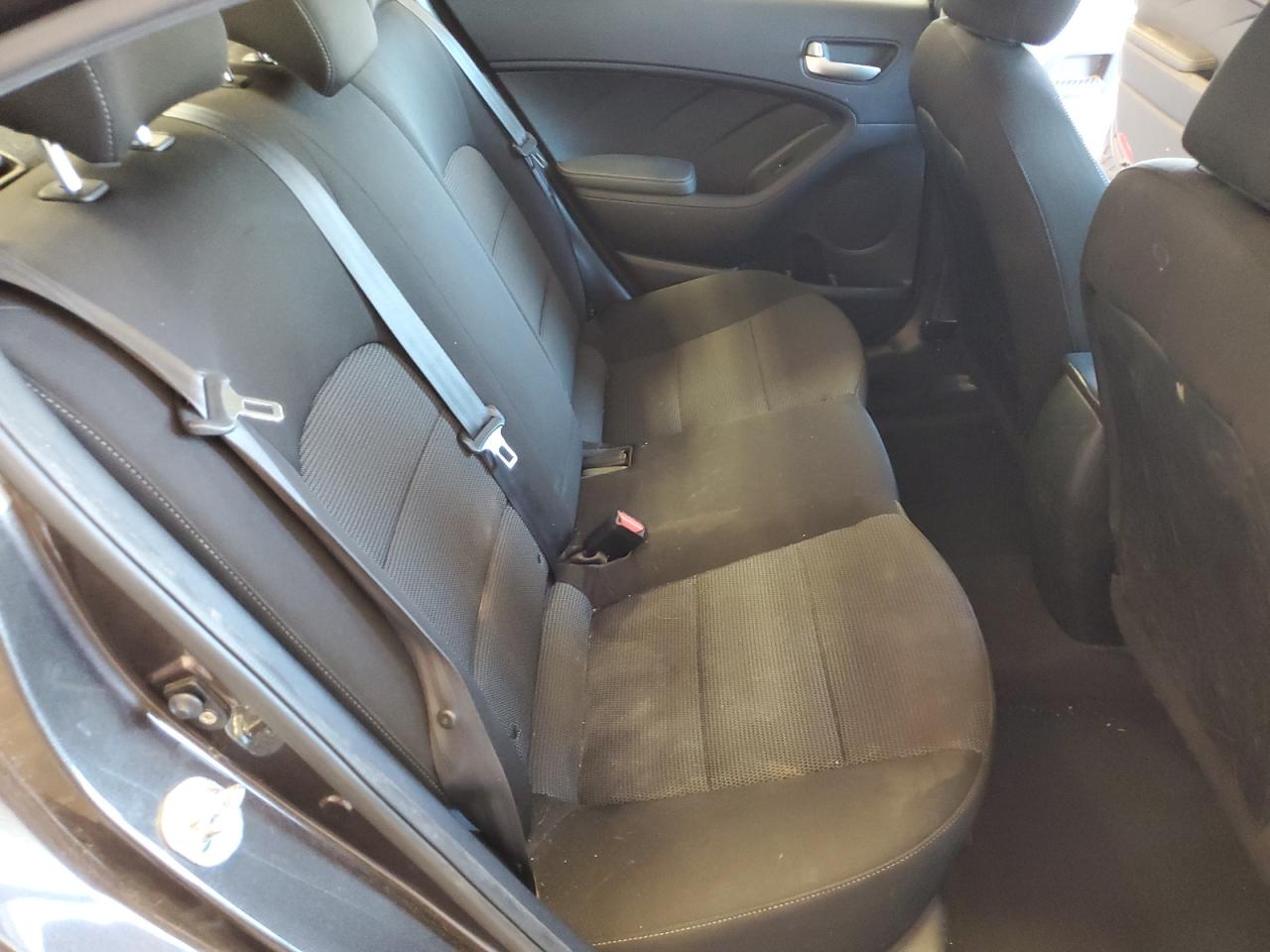 2018 Kia Forte - Image 10