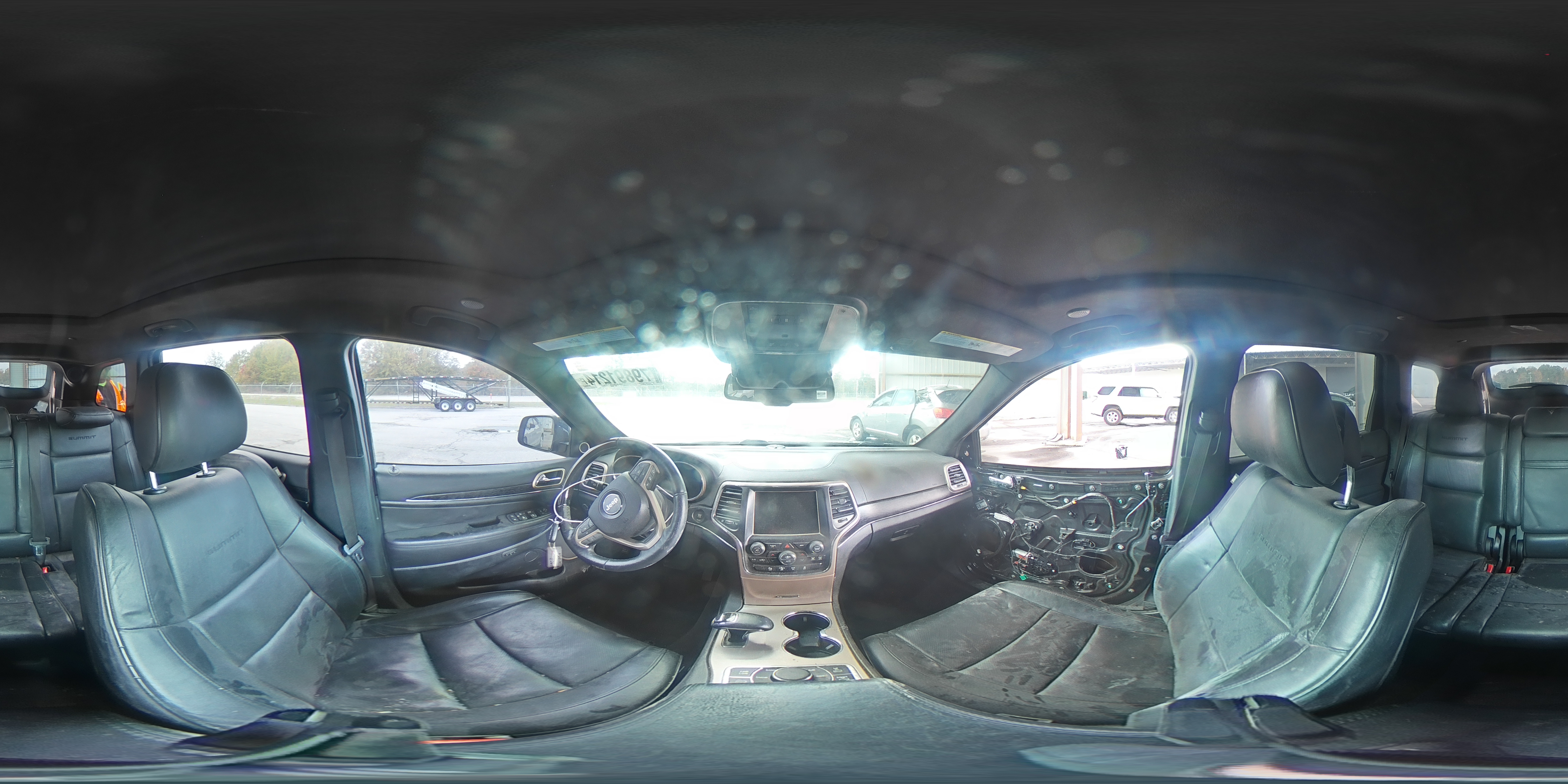 2015 Jeep Grand Cherokee - Image 13
