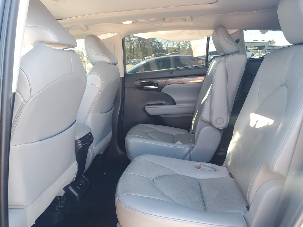 2021 Toyota Highlander Platinum VIN: 5TDFZRBH0MS072987 Lot: 81722484
