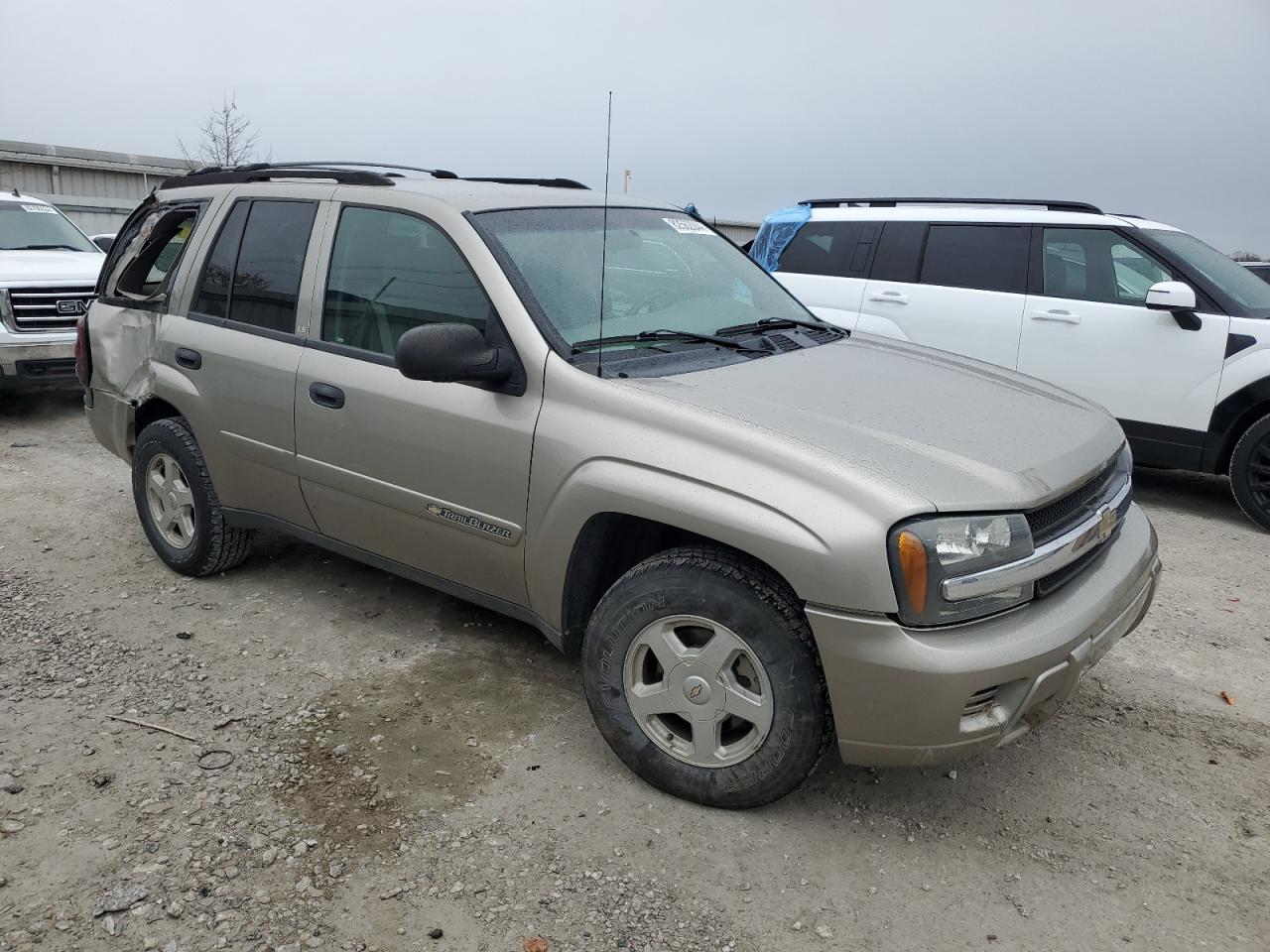 2002 Chevrolet TrailBlazer - Image 4