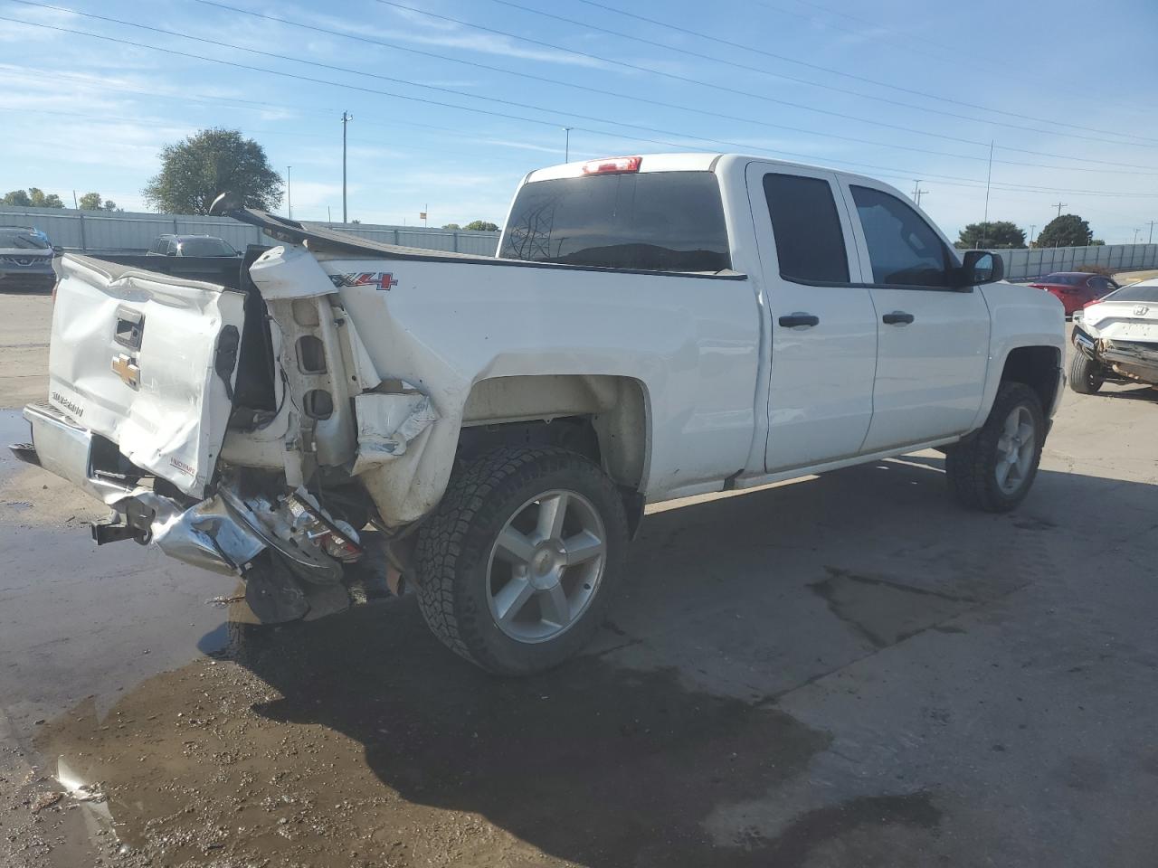 2017 Chevrolet Silverado - Image 3