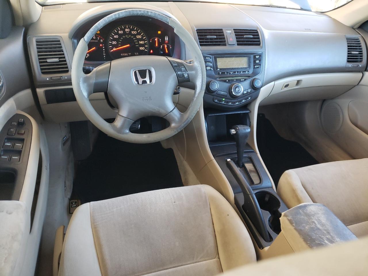2004 Honda Accord - Image 8