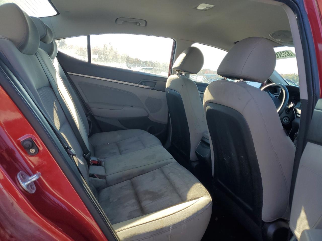 2017 Hyundai Elantra - Image 10