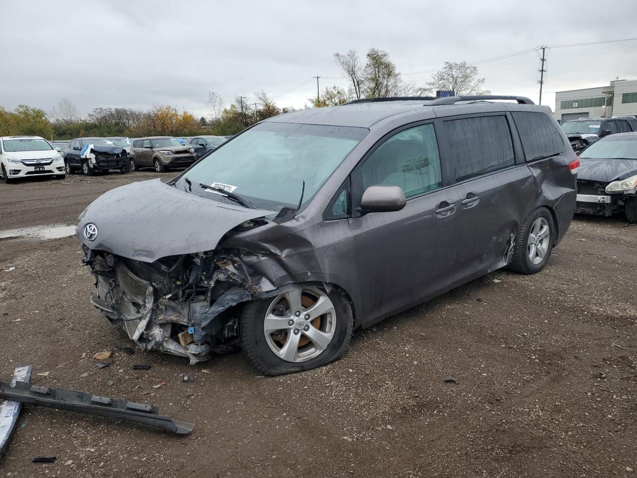 2013 Toyota Sienna - Image 1