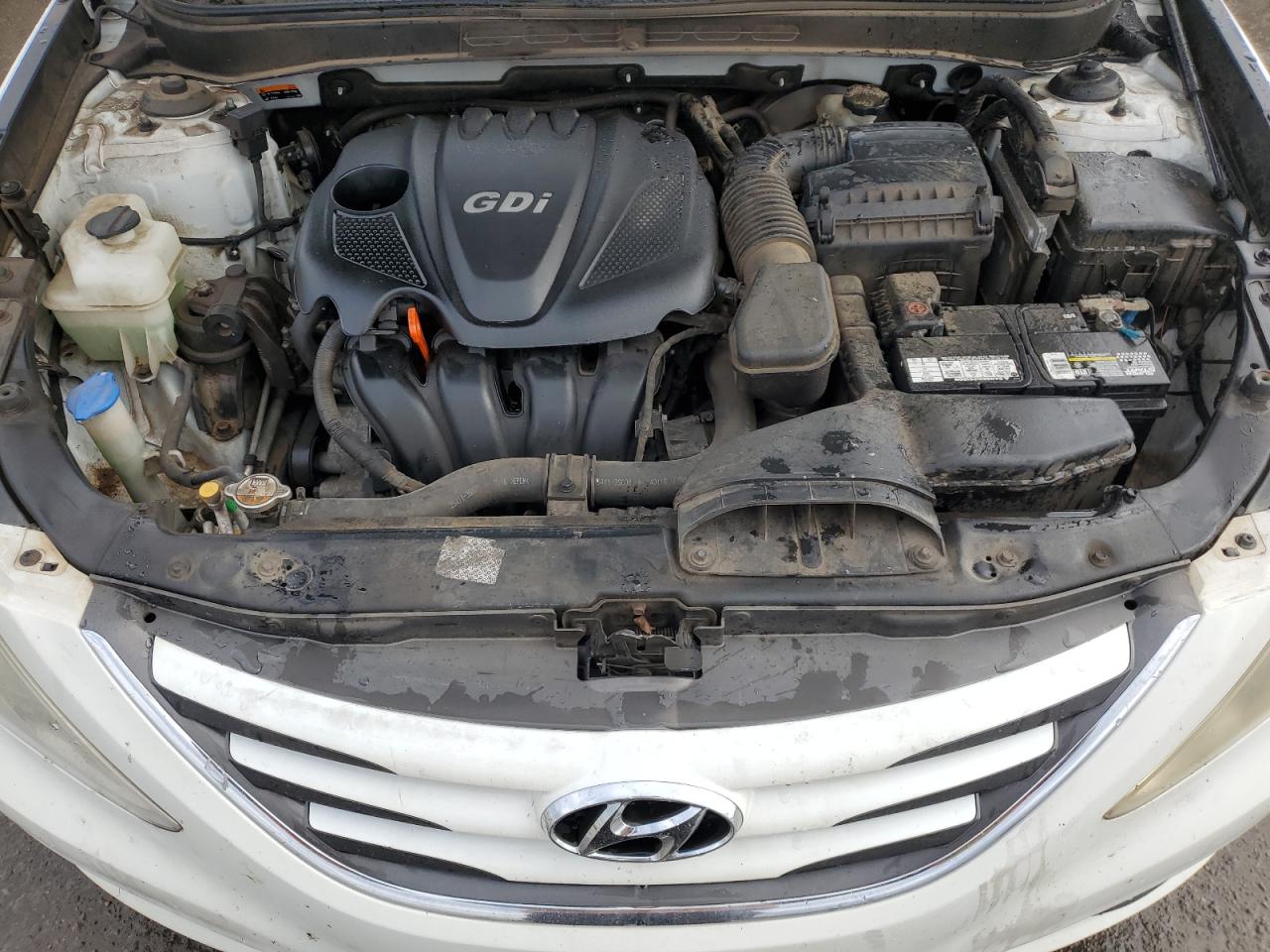 2014 Hyundai Sonata - Image 11