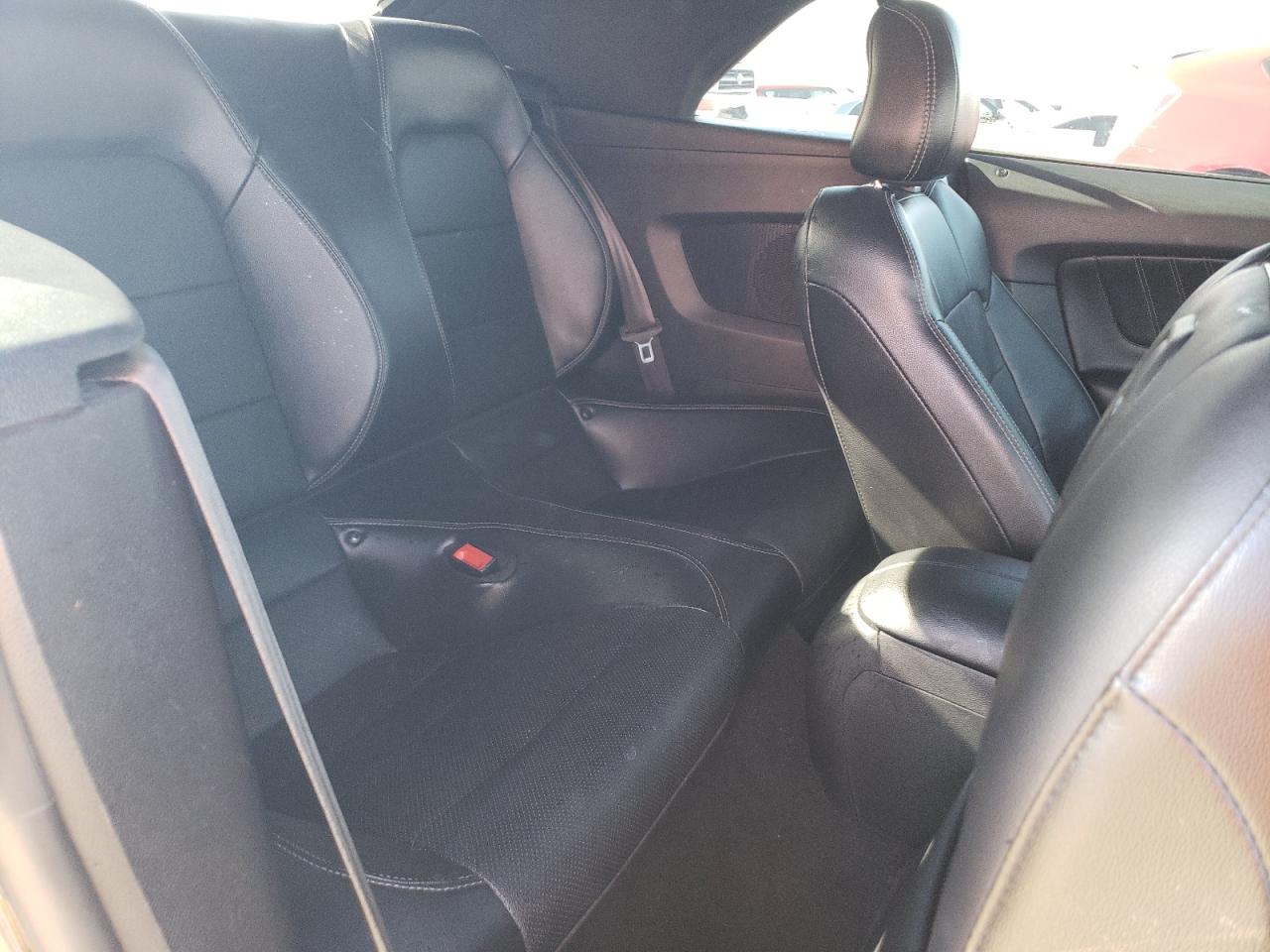 2020 Ford Mustang - Image 10