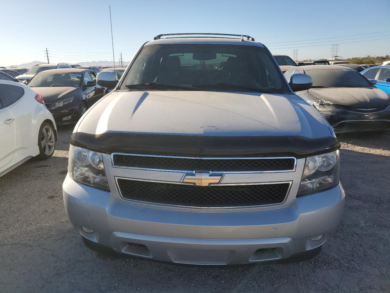 2011 Chevrolet Avalanche - Image 5
