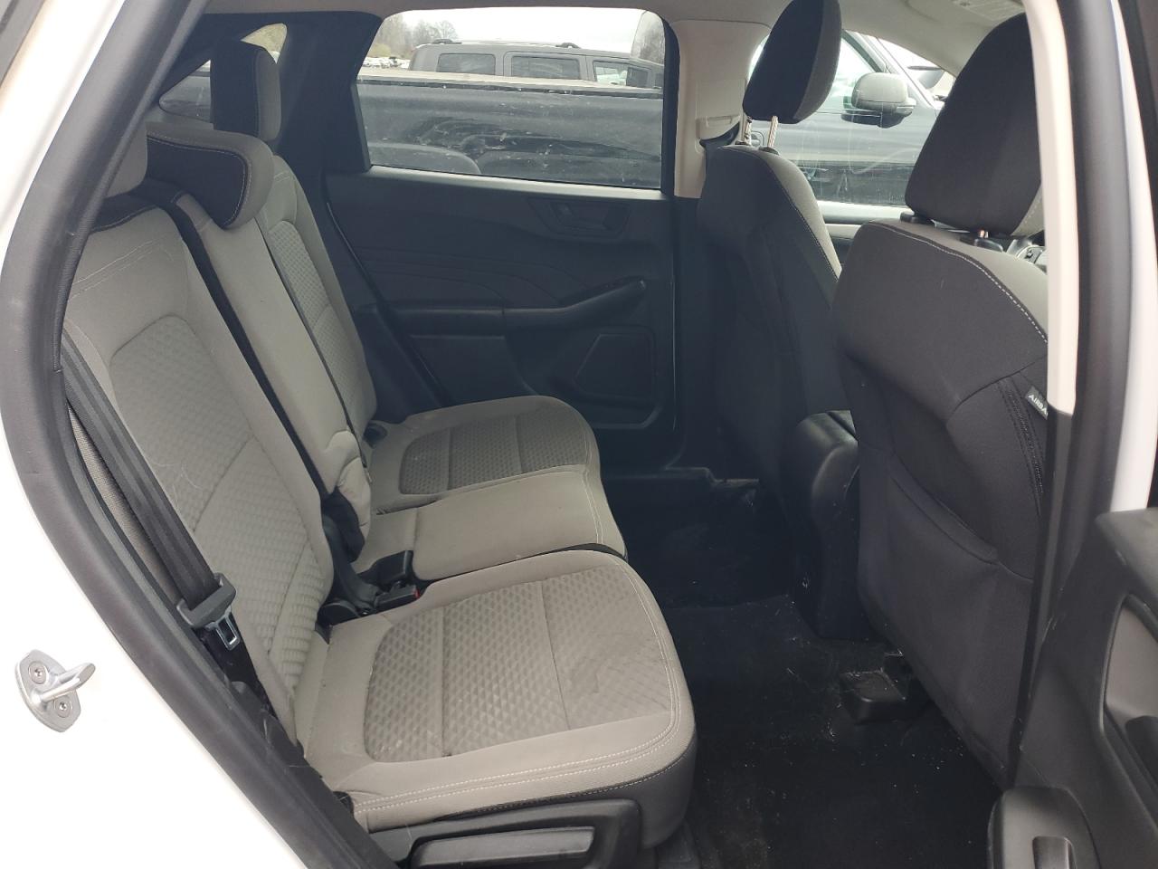 2022 Ford Escape - Image 11