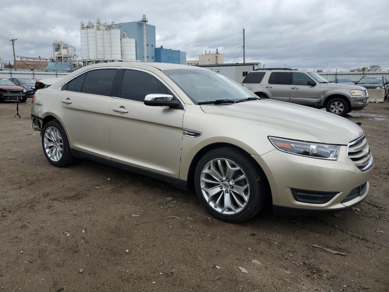 2018 Ford Taurus - Image 4