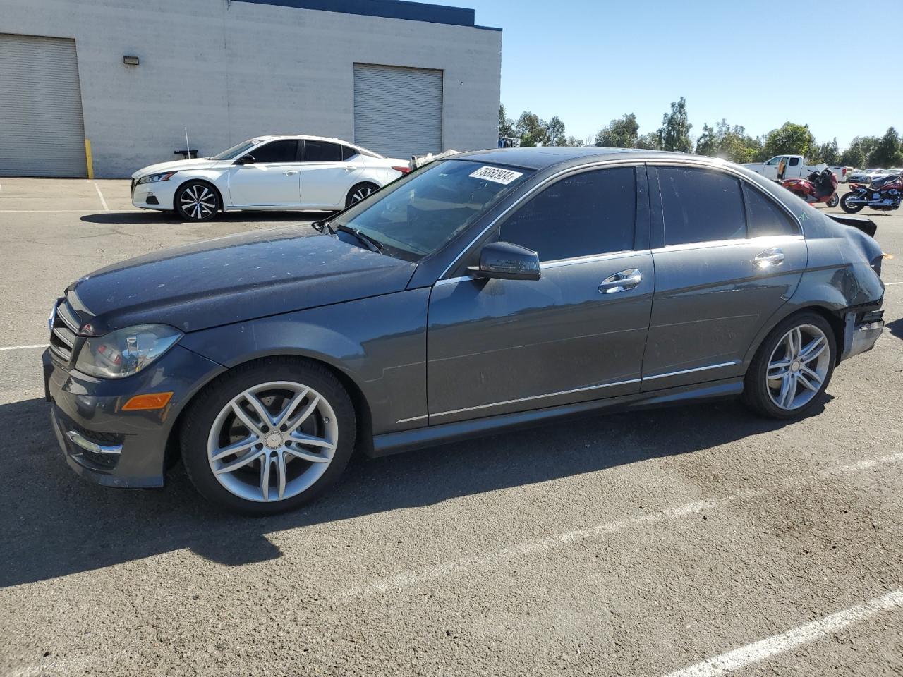 VIN WDDGF4HB2EG222148 2014 MERCEDES-BENZ C-CLASS no.1