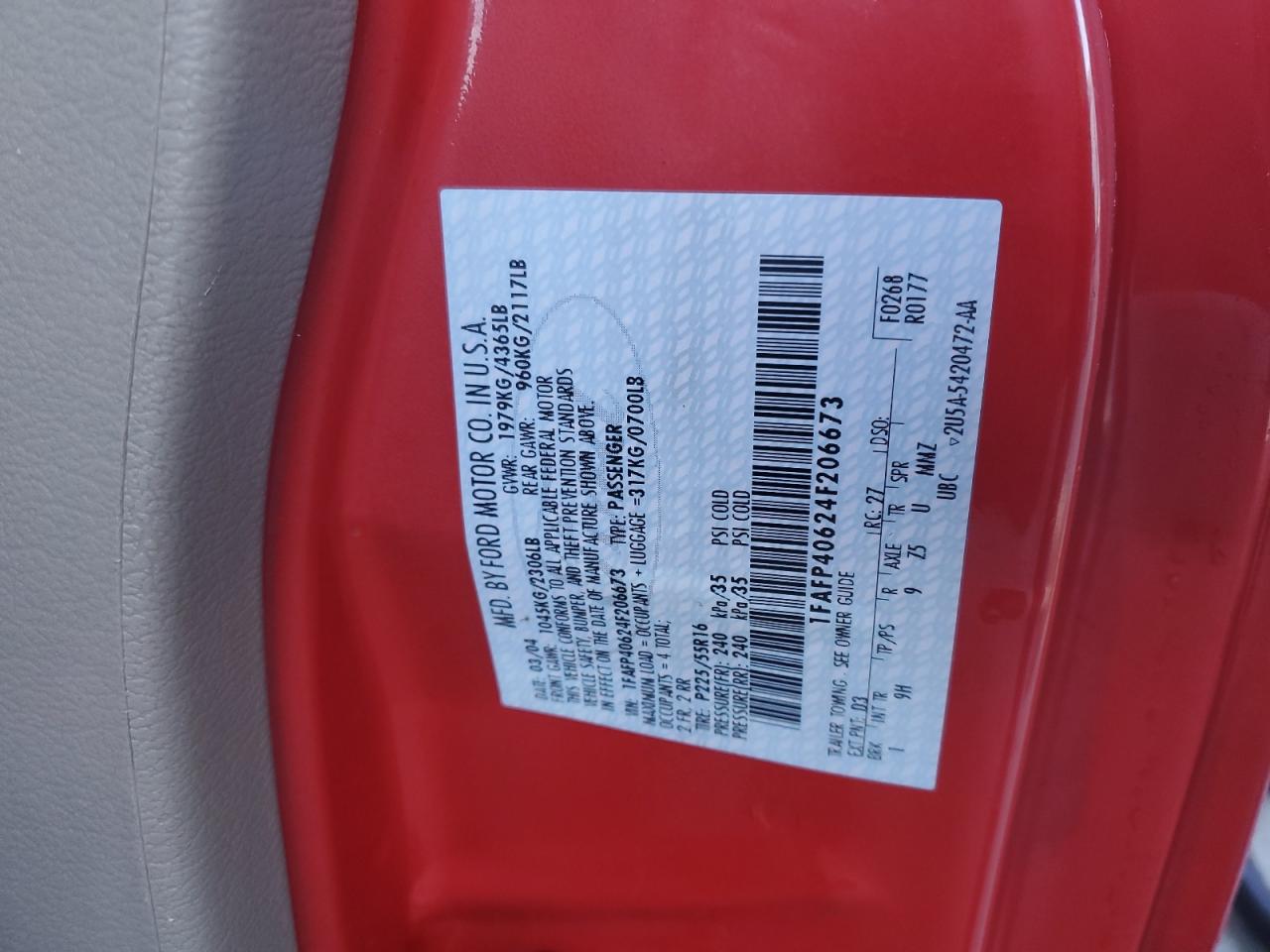 2004 Ford Mustang - Image 12