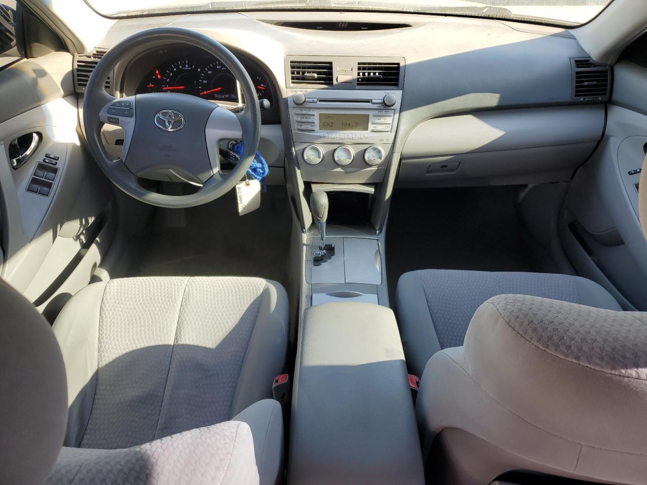 2010 Toyota Camry - Image 8