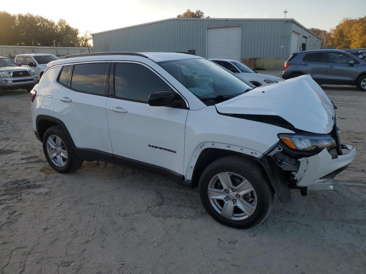 2022 Jeep Compass - Image 4