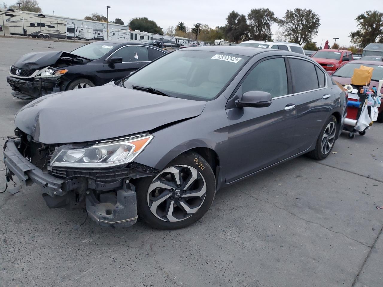 VIN 1HGCR2F7XHA232194 2017 HONDA ACCORD no.1