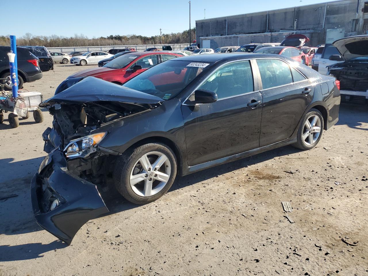 VIN 4T1BF1FKXDU207558 2013 TOYOTA CAMRY no.1