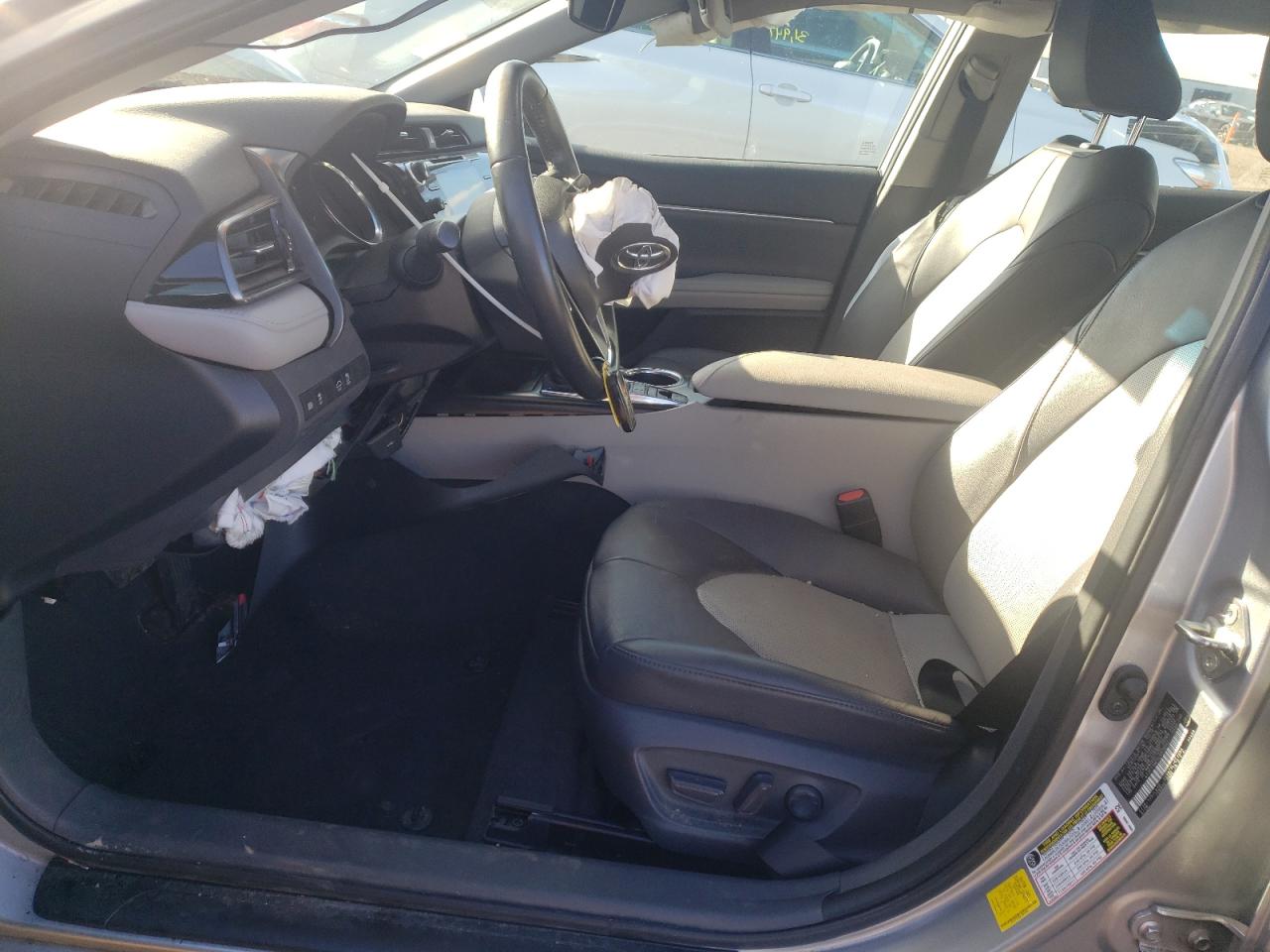 2020 Toyota Camry - Image 7