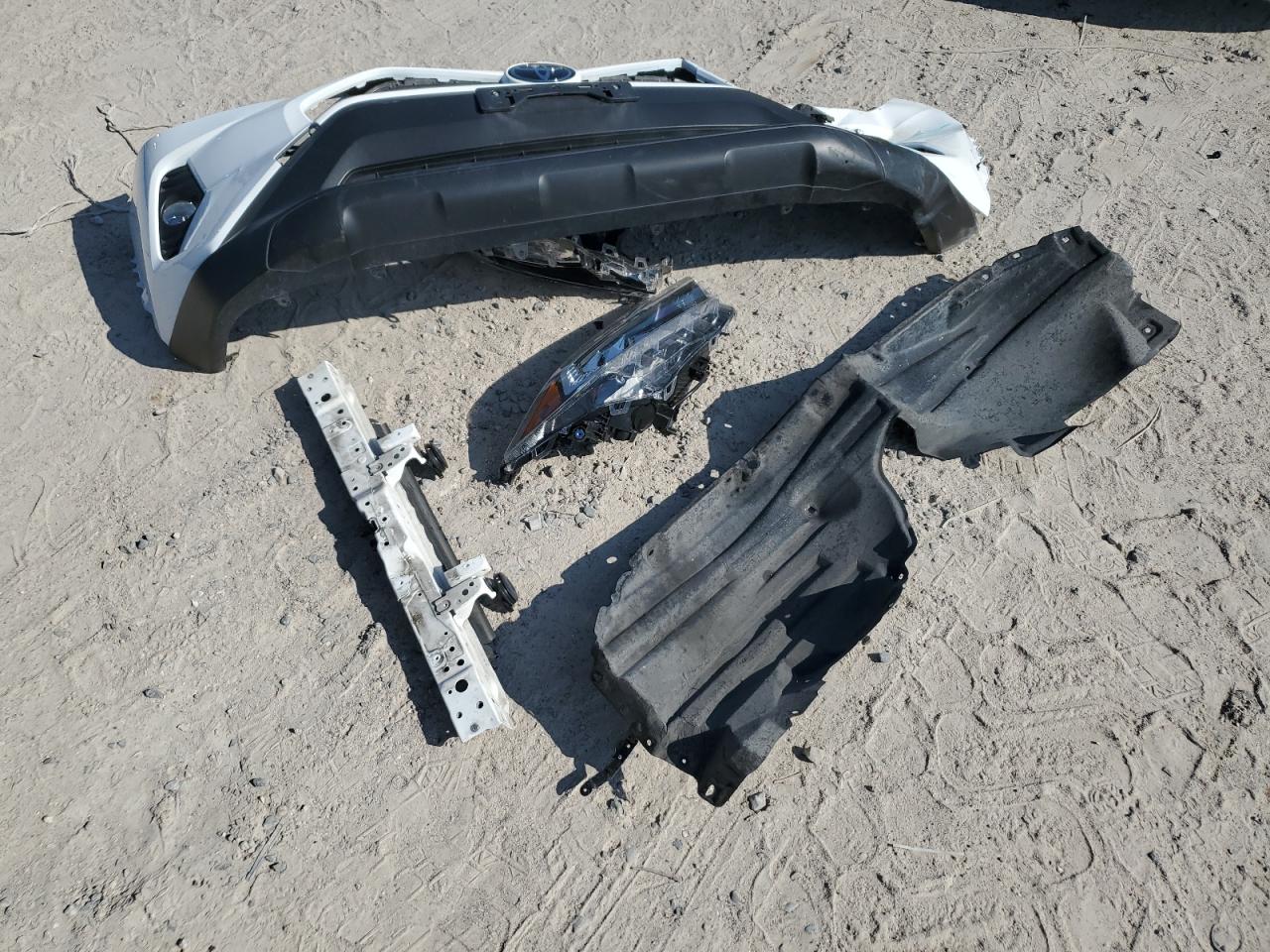 2019 Toyota RAV 4 - Image 13