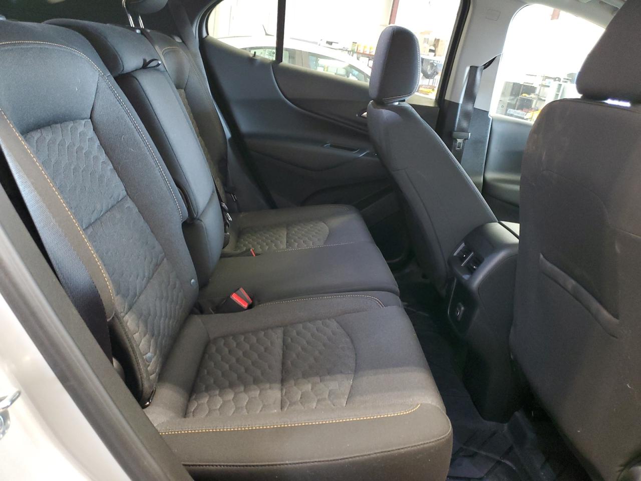 2020 Chevrolet Equinox - Image 11