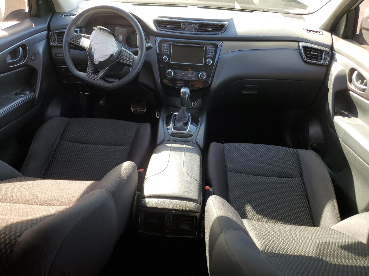 2019 Nissan Rogue - Image 8