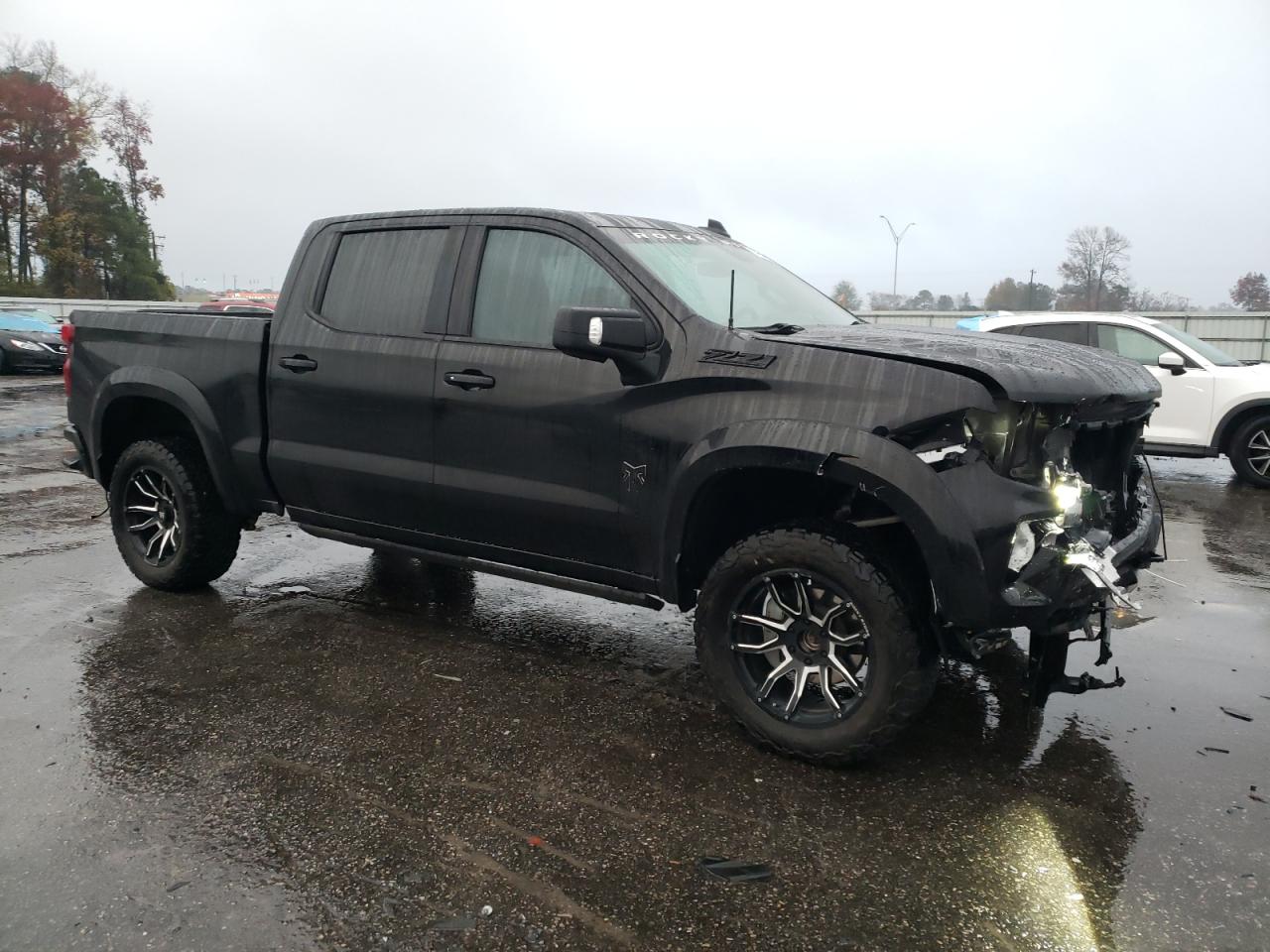 2023 Chevrolet Silverado - Image 4