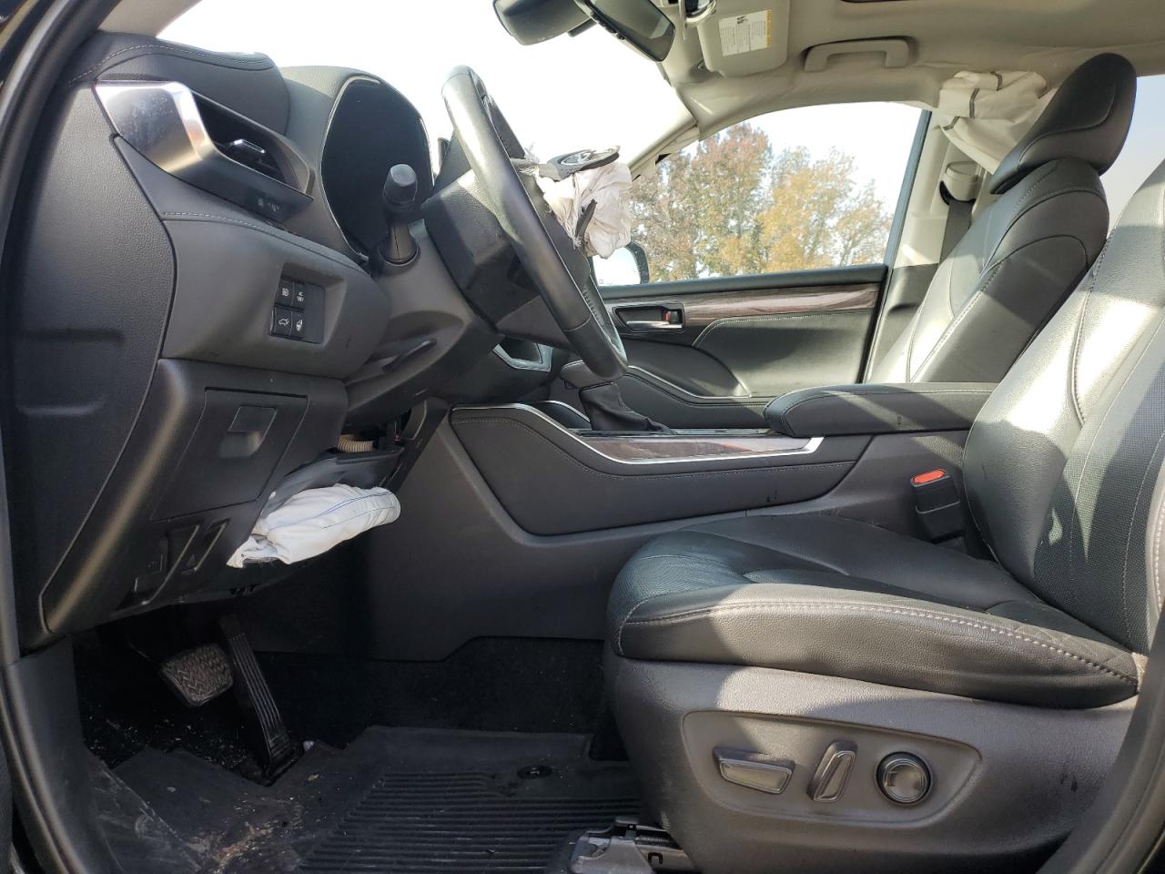 2021 Toyota Highlander - Image 7