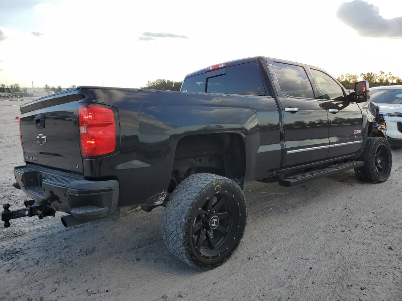 2018 Chevrolet Silverado - Image 3