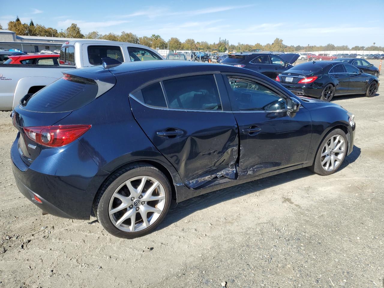 2015 Mazda 3 - Image 3