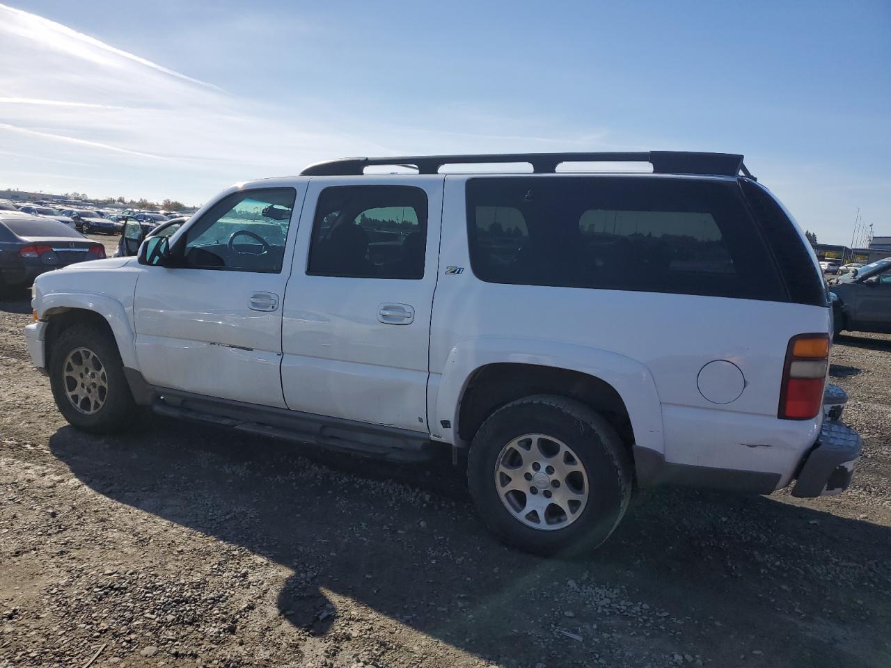2001 Chevrolet Suburban - Image 2