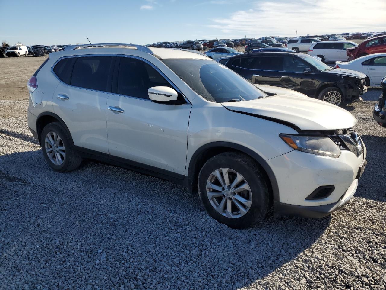 2016 Nissan Rogue - Image 4