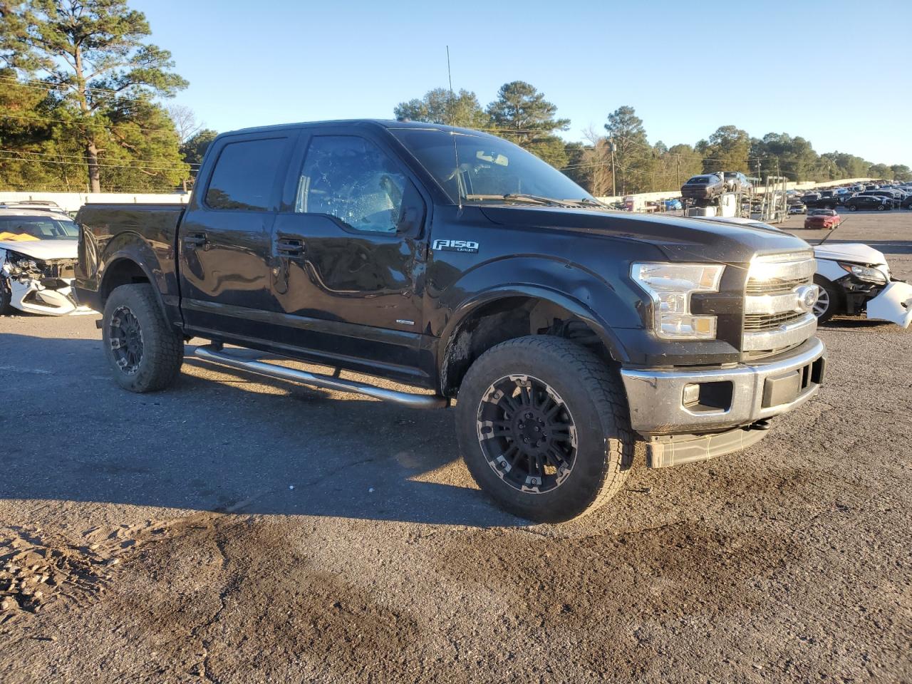 VIN 1FTEW1EG0HFC04841 2017 FORD F-150 no.4