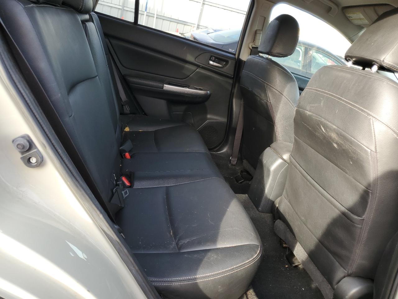 2015 Subaru XV - Image 11