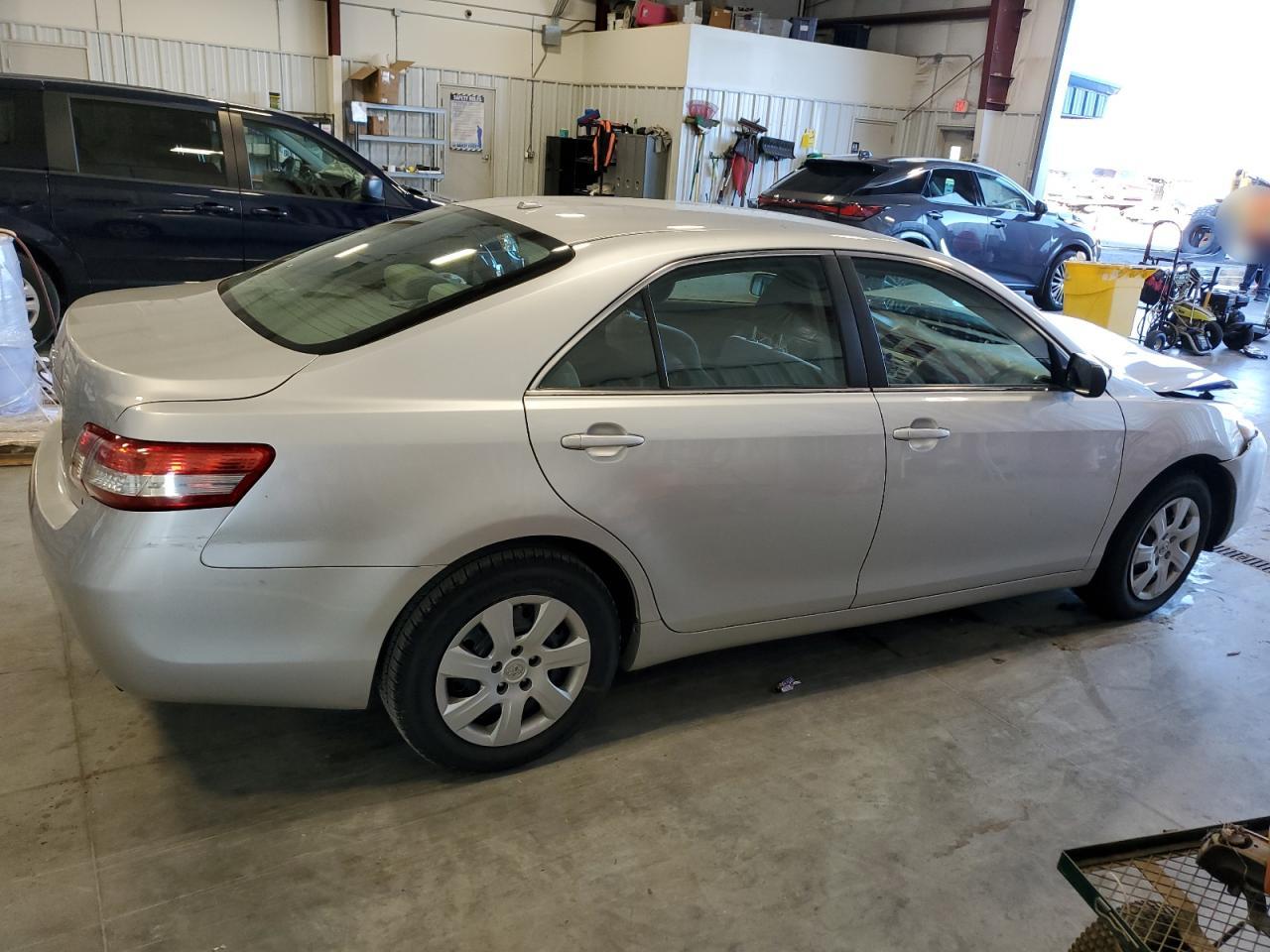2010 Toyota Camry - Image 3