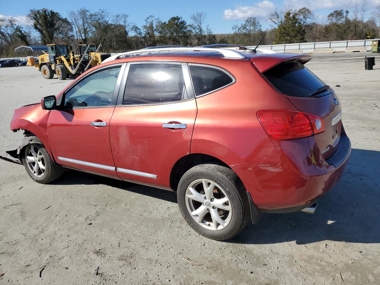 2011 Nissan Rogue - Image 2