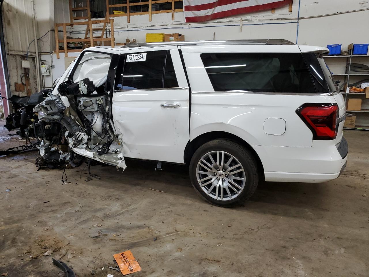 2022 Ford Expedition - Image 2