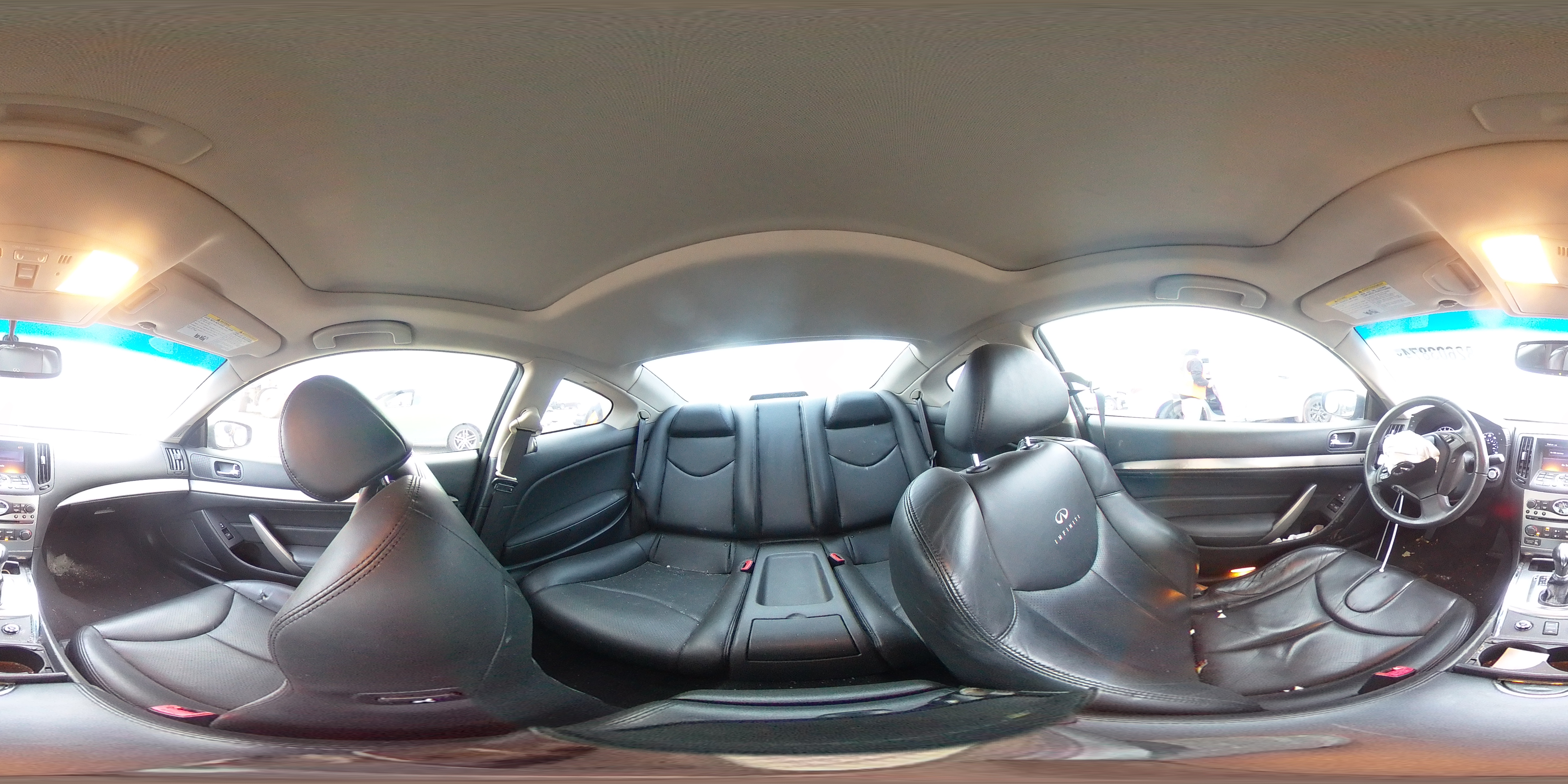 2011 Infiniti G - Image 12