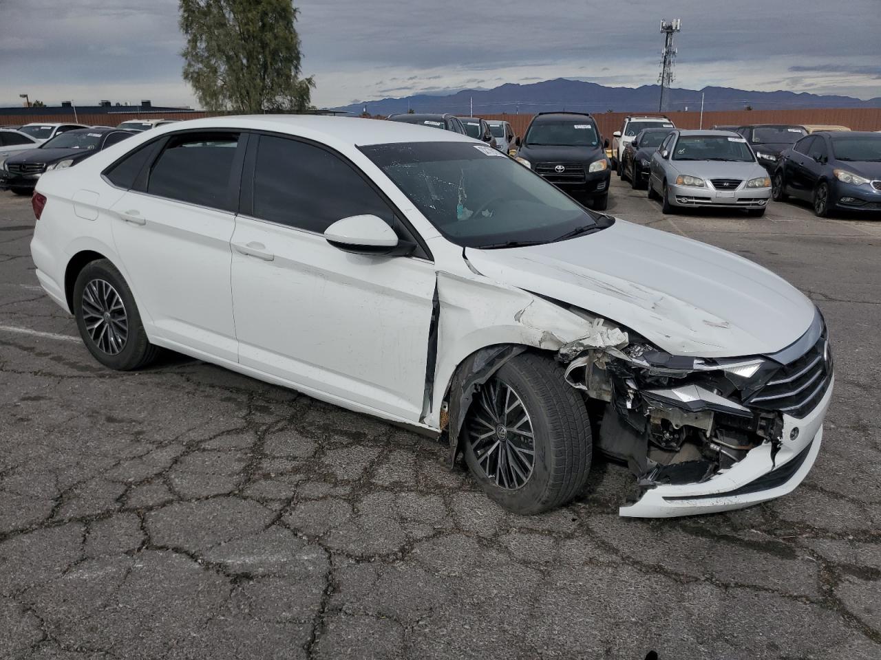 2021 Volkswagen Jetta - Image 4