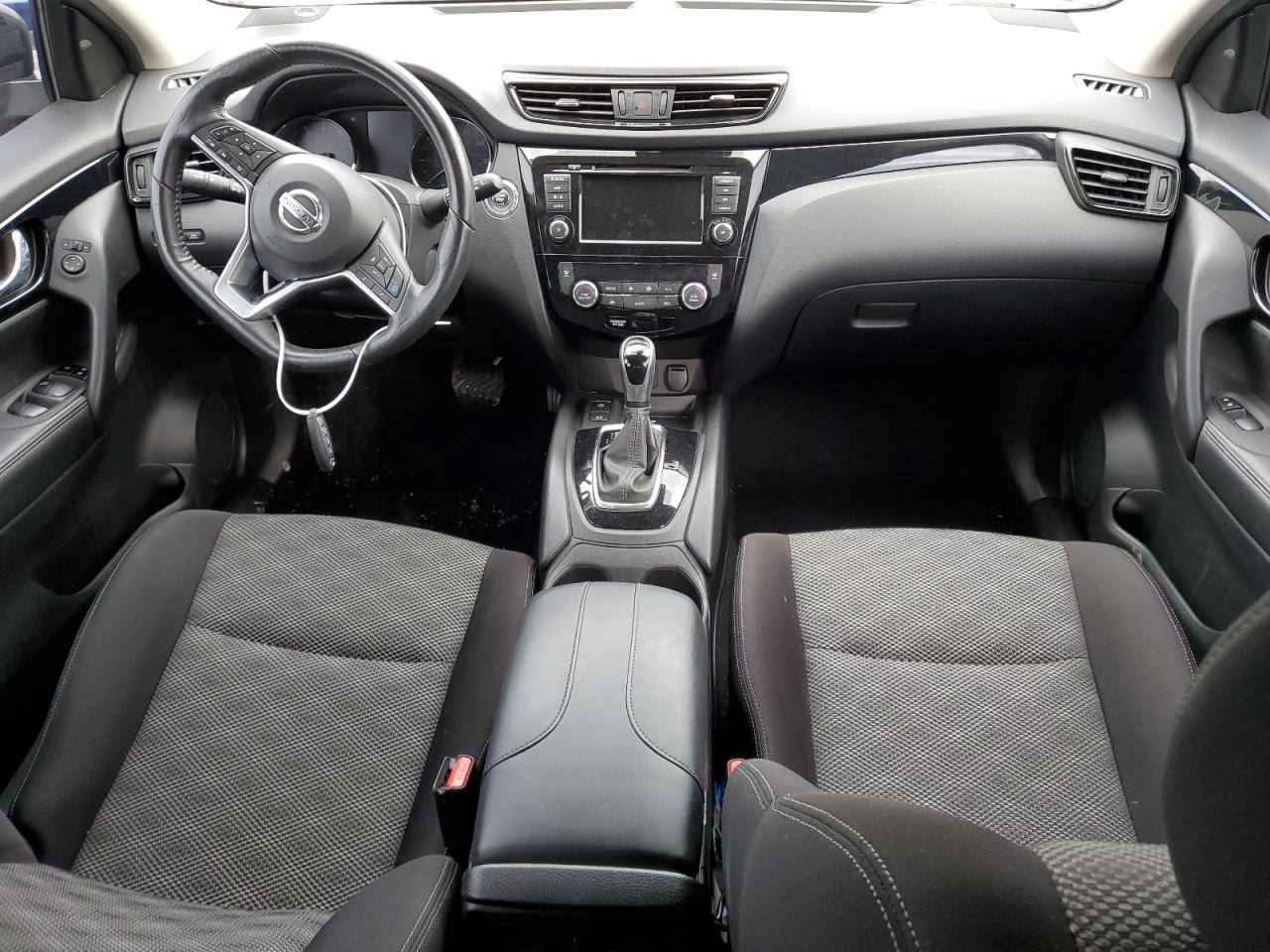 2019 Nissan Rogue - Image 8