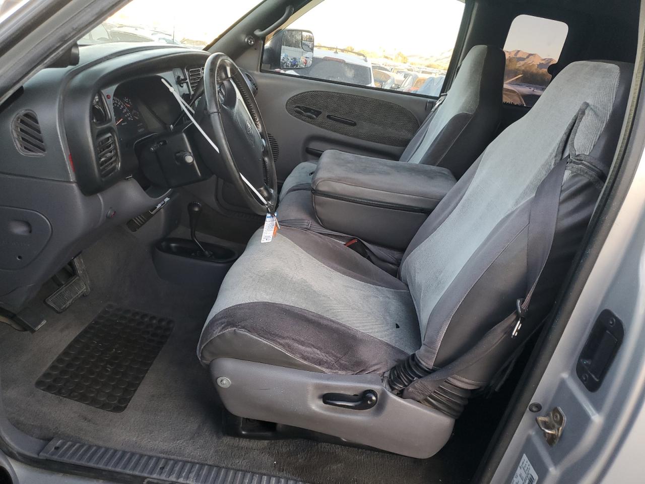 2000 Dodge Ram 2500 VIN: 1B7KF2369YJ144753 Lot: 80801414