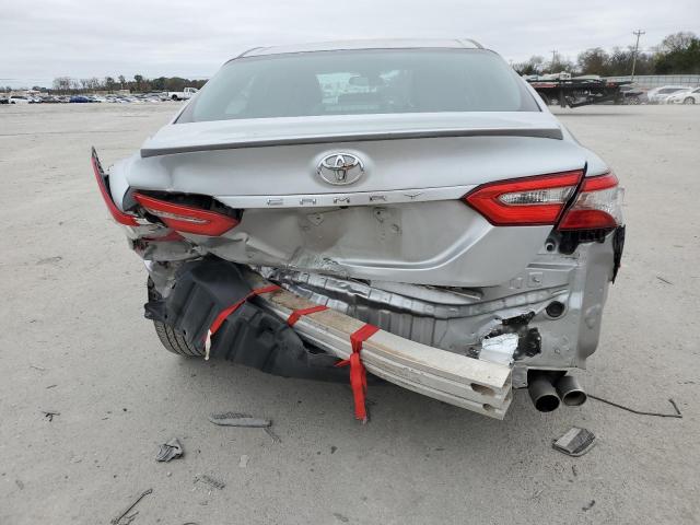  TOYOTA CAMRY 2018 Серебристый