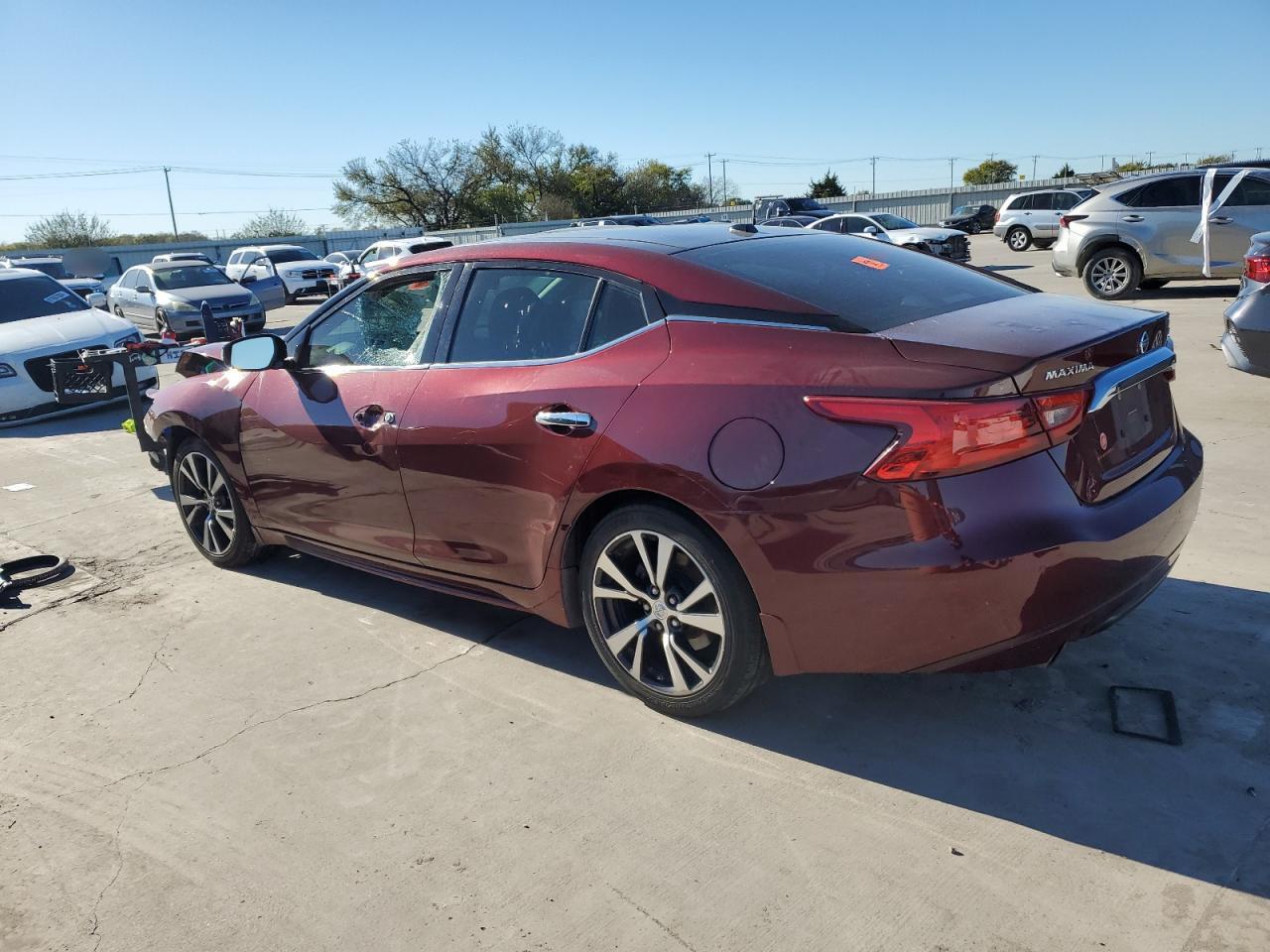 2017 Nissan Maxima - Image 2